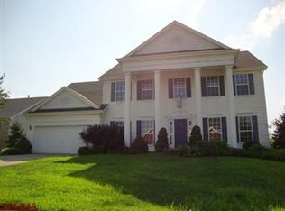 1527 Oakland Hills Dr, O'Fallon, MO 63366