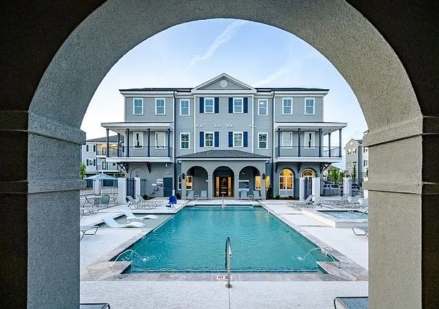 Building Photo - Elan at Terra Bella