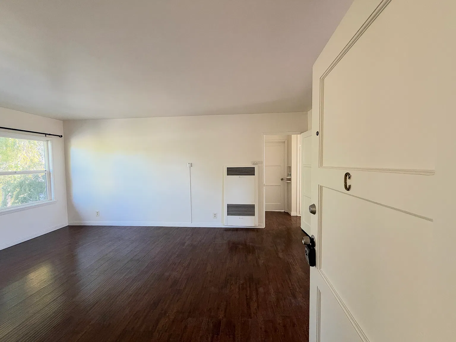2 bed, $2,400 — Photo 2