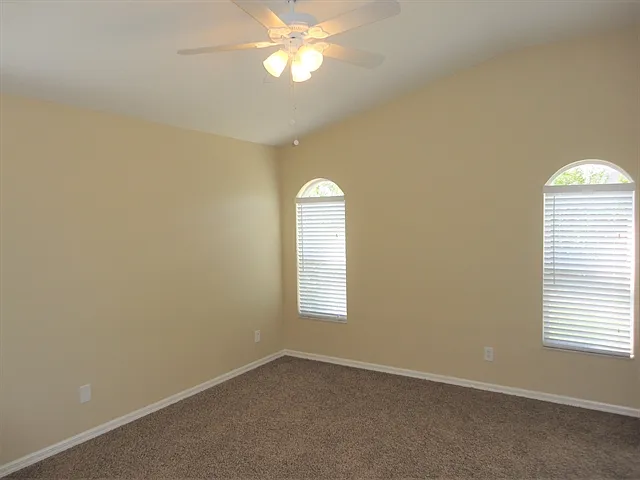 1422 Lake Shore Ranch Dr — Photo 8