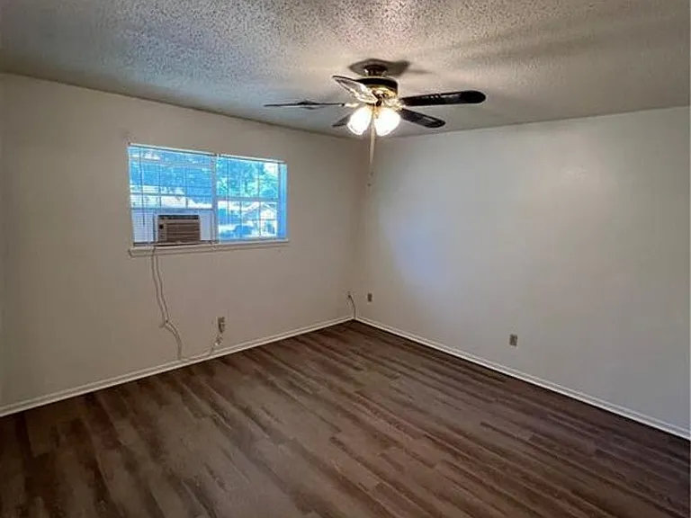 320 S 11th Pl — Photo 14