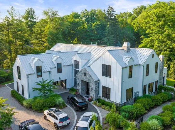 324 Hardenburgh Ave, Demarest, NJ 07627