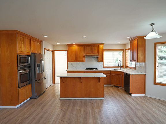 3rd image of 2027 145th St SW