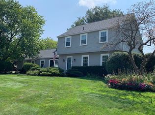 42045 Banbury Rd, Northville, MI 48168