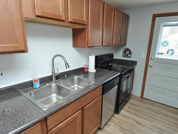 2nd image of 3104 Conneaut Ct