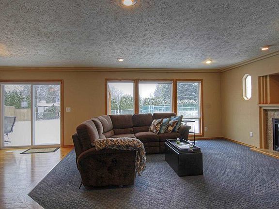 5th image of 4412 S Parkside Ct