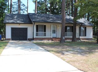 9570 Holbrook Ln, Fayetteville, NC 28314