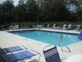 3rd image of 371 Robin Hood Cir Unit 101