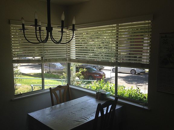 3rd image of 364 Cliff Dr APT 1