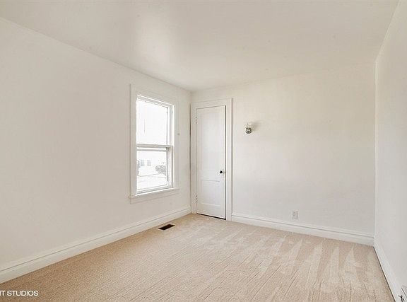 4th image of 317 North Ave