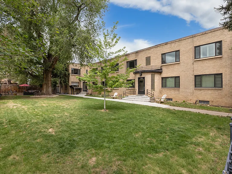 1481 Ash St #4 — Photo 26