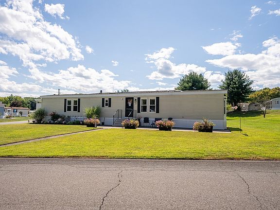 2nd image of 50 Clayton Dr