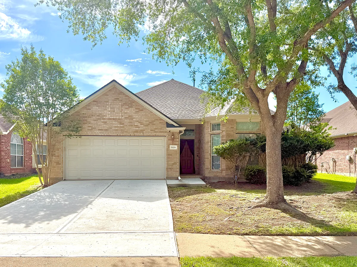 Building Photo - 5511 Baldwin Elm St
