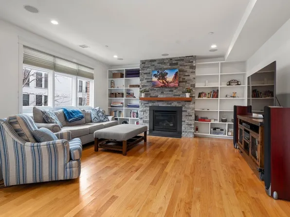 350 W 2nd St Unit 1, South Boston, MA 02127