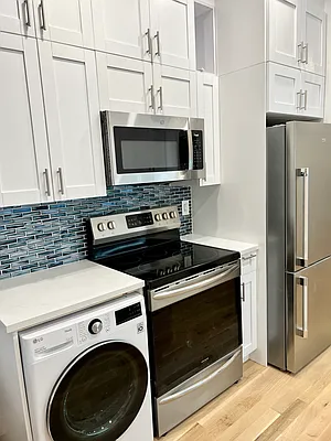 Rented by Bank Neary | media 92