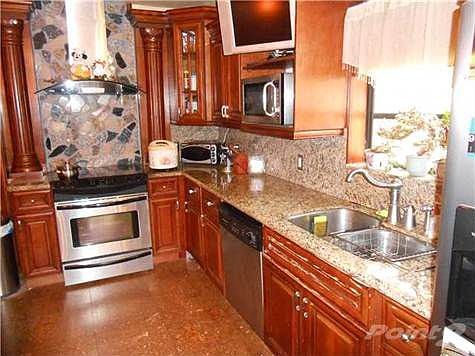 3rd image of 890 NE 118th St