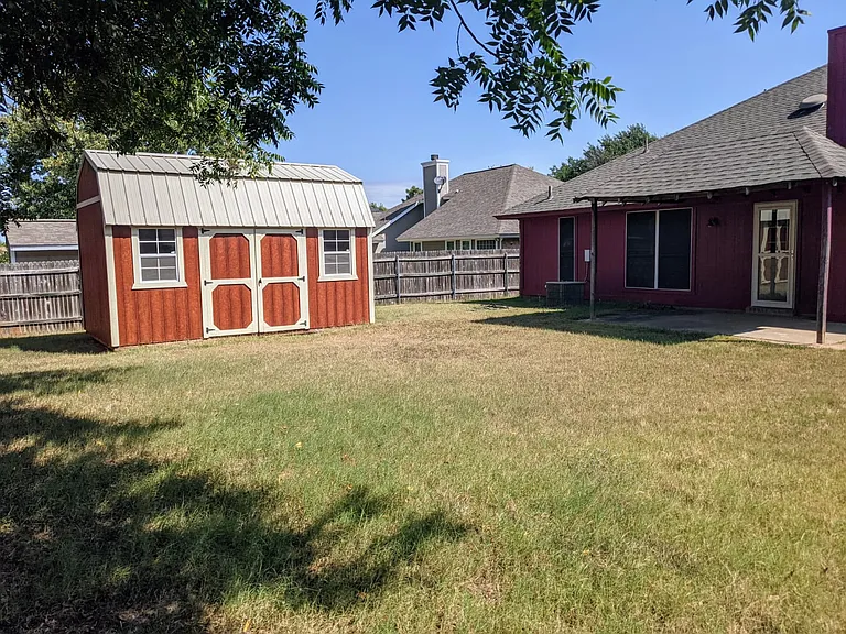 Topperwind Ct — Photo 14