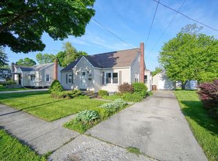 728 Dennis St, Adrian, MI 49221