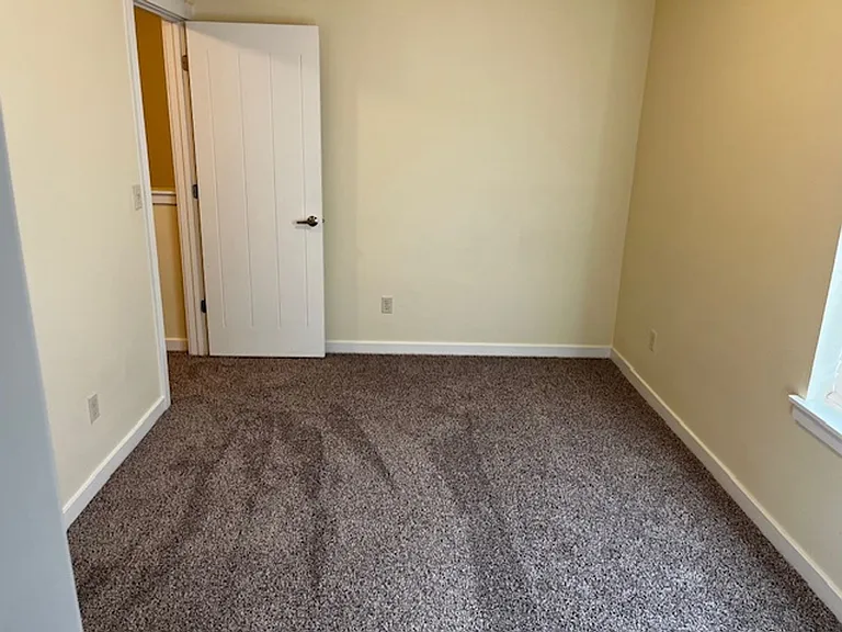 1530 W Ann Taylor St #U — Photo 18