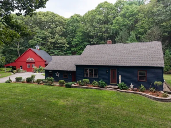 4 Oscars Dr, Spencer, MA 01562