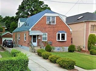 8152 Little Neck Pkwy FLOOR 2, Glen Oaks, NY 11004