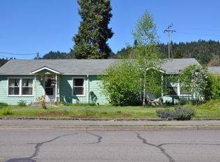 47709 School St, Oakridge, OR 97463