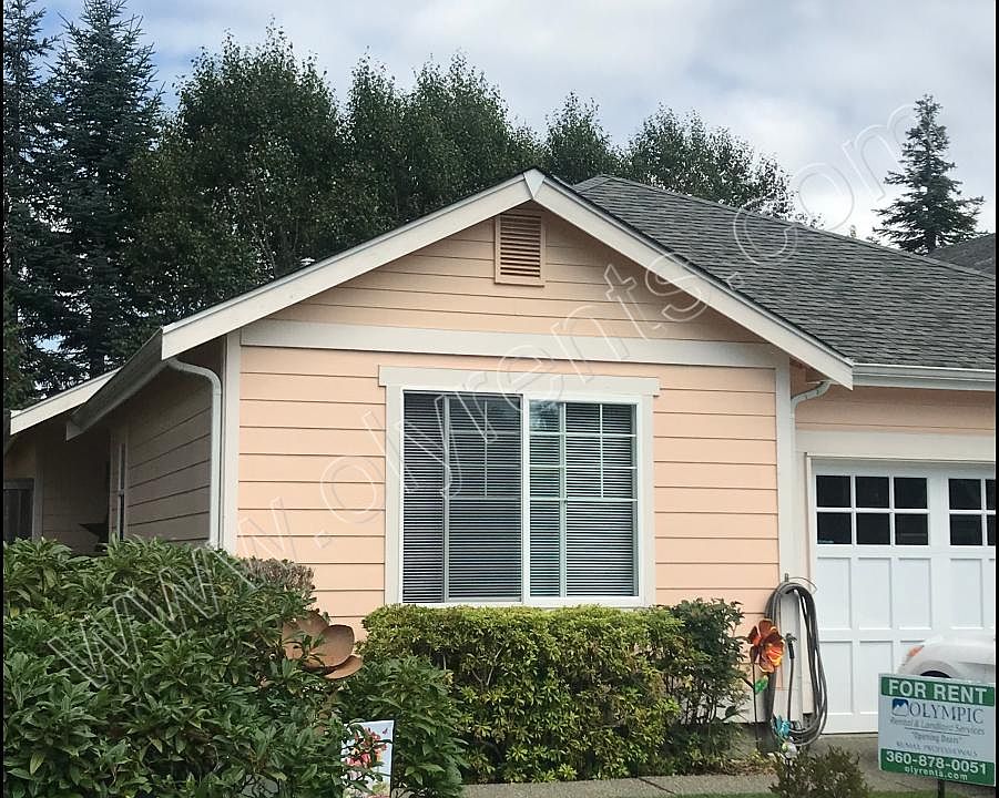 1st image of 1414 Derby Ln SE