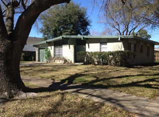 903 Gilpin St, Houston, TX 77034