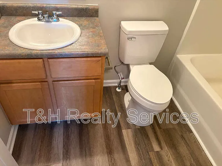 7952 Amadeus Dr — Photo 26