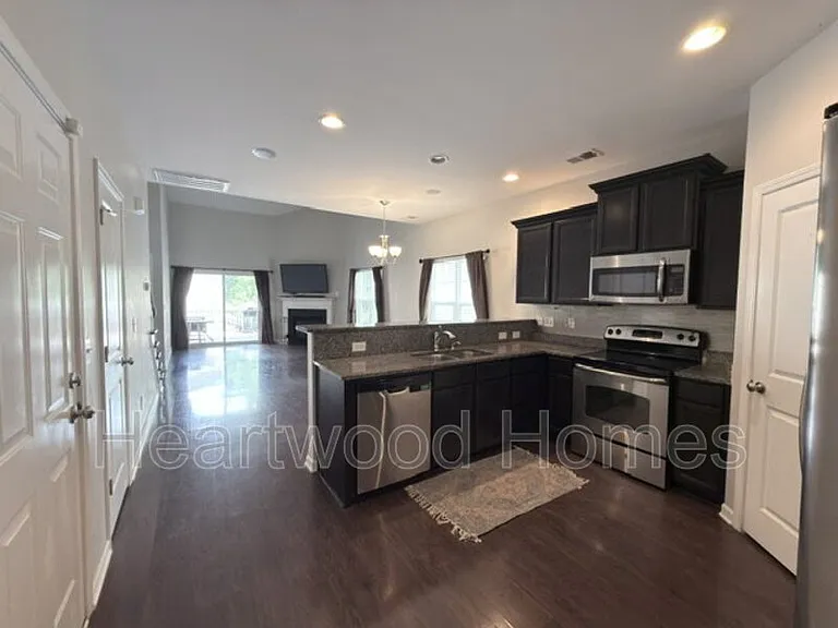 205 Canal Place Dr — Photo 9