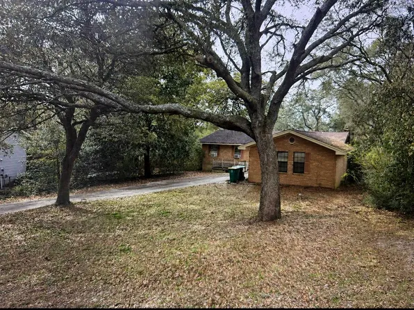 209 Ashley Dr, Crestview, FL 32536