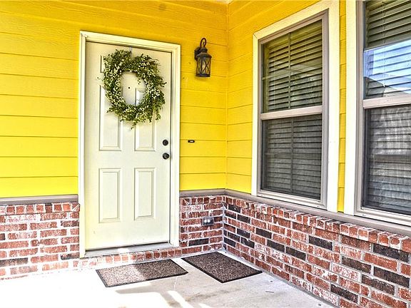 2nd image of 583 N Wordsworth Ln