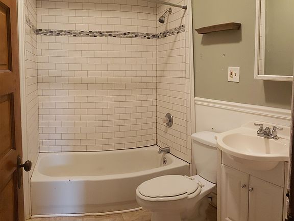 4th image of 929 Lafayette Ave #2