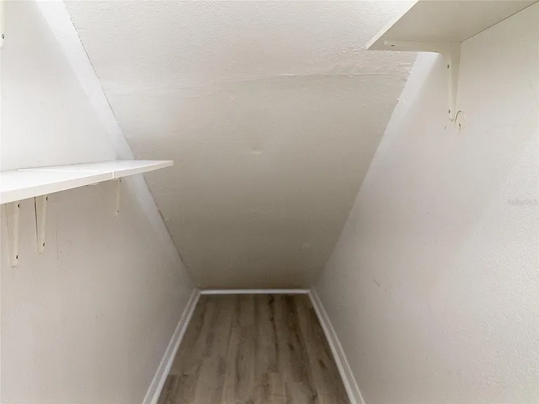 517 S Summerlin Ave — Photo 10