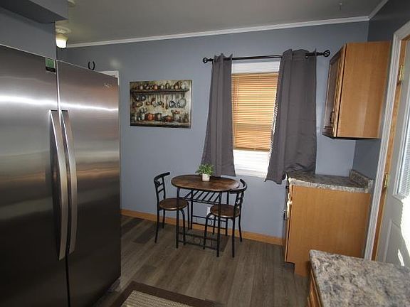 4th image of 610 Reber Ave