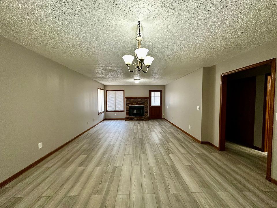 1st image of 3202-3204 N Delaware Ave