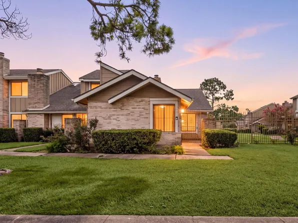 12021 Bob White Dr, Houston, TX 77035