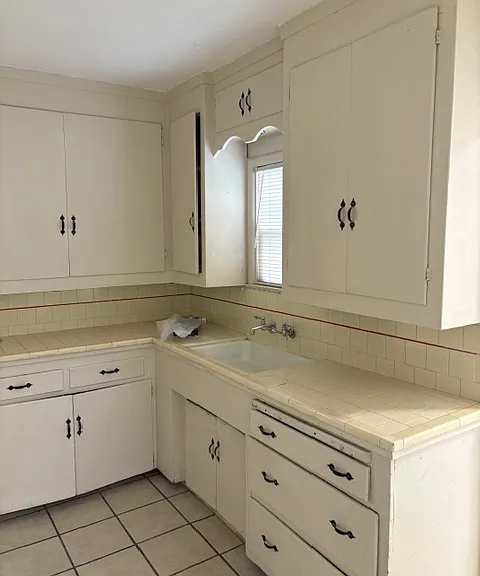 1855 W Willow St — Photo 21