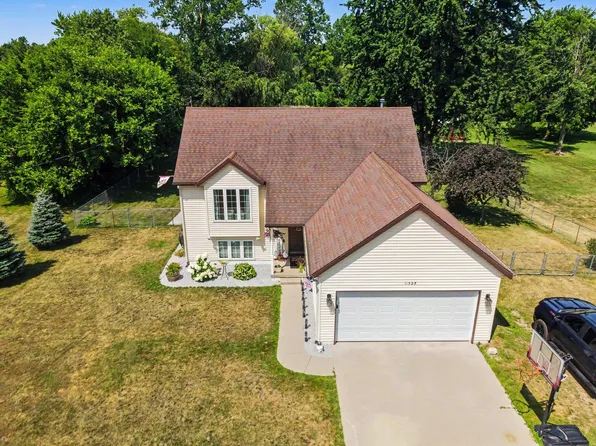 11525 60th Ave, Allendale, MI 49401