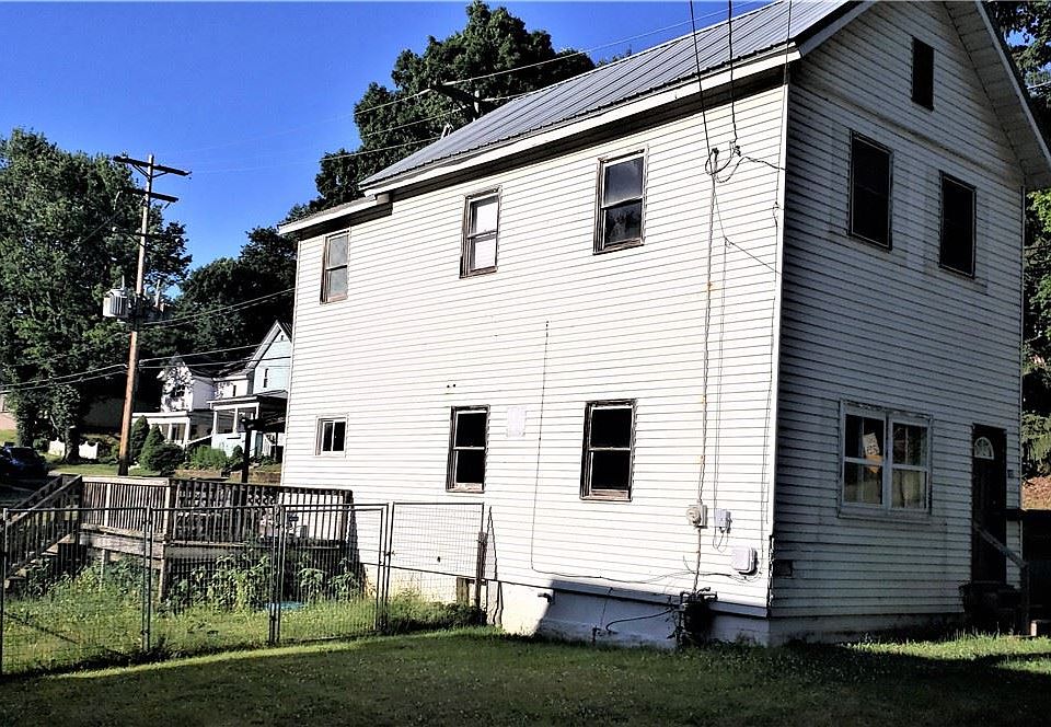 1st image of 106 Park Ave