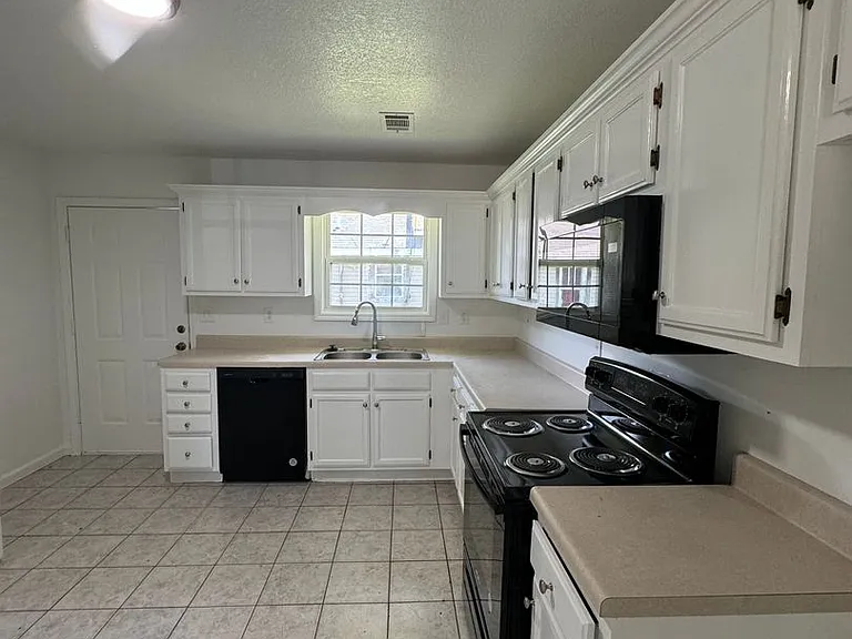 617 Patterson St #C — Photo 5