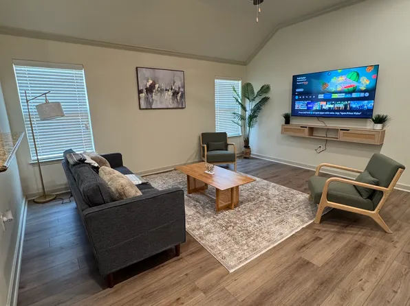 5928 Silver Screen Dr, Austin, TX 78747