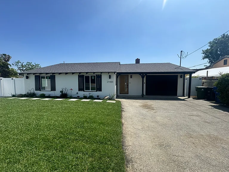21420 Chatsworth St — Photo 1