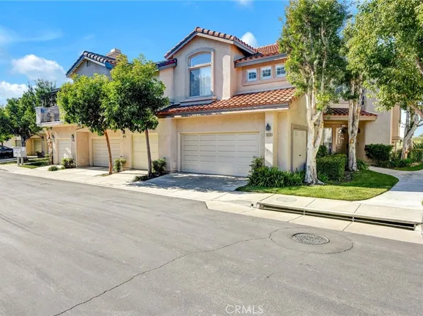 7827 E Quinn Dr, Anaheim, CA 92808