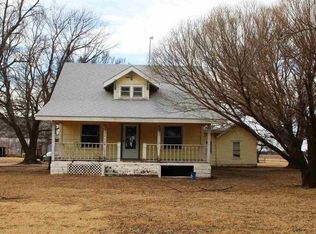 5905 S Woodberry Rd, Burrton, KS 67020