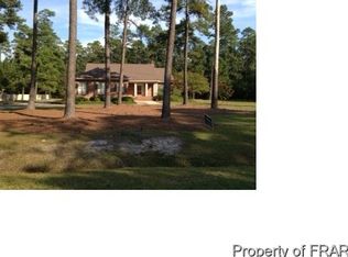 417 Londonderry Dr, Lumberton, NC 28358