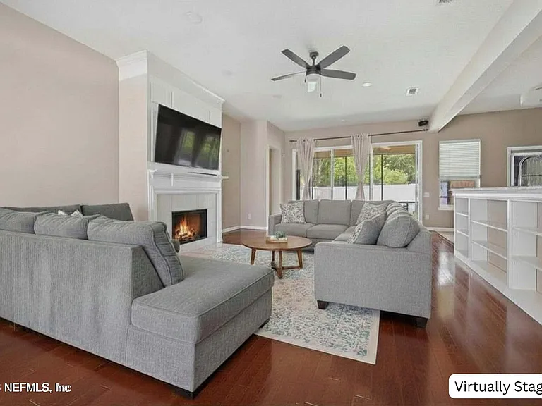 10642 Roundwood Glen Ct — Photo 9