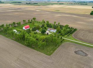 41250 180th St, Delavan, MN 56023