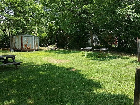 5th image of 2333 Cobbs St