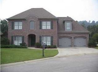 1637 Glen Cv, Vestavia, AL 35243